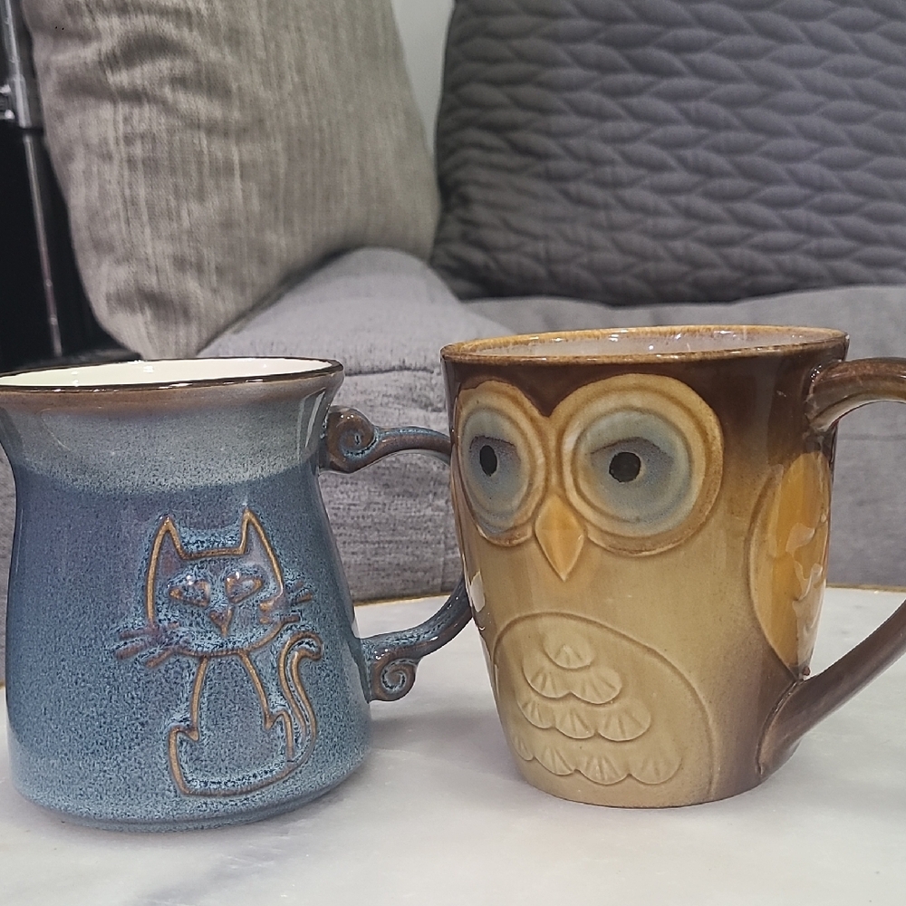 Gibson Blue Cat and Brown Owl Ceramic Mugs
